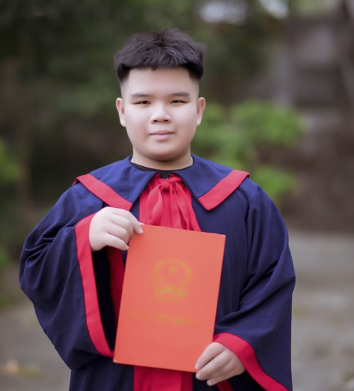 Thí sinh Phạm Đức Minh - cựu học sinh Trường Trung học phổ thông Lê Thánh Tông (Hà Nội). Ảnh: NVCC. z5616710700054_57c429b36e02eadb94dc4ed3d97b57fd.jpg