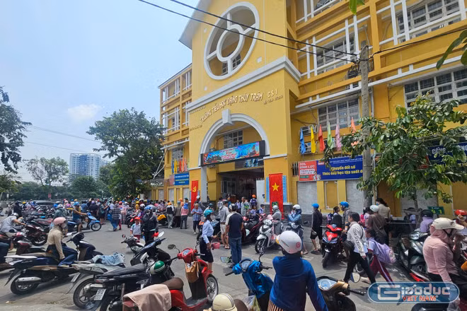 Phụ huynh TH Đặng Thùy Trâm bức xúc vì trường chậm công bố thông tin sự cố, hiệu trưởng nói gì?