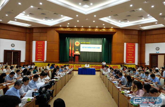 Quang cảnh buổi họp báo thường kỳ quý II/2025 của Bộ Tài chính. gdvn-anh.jpg