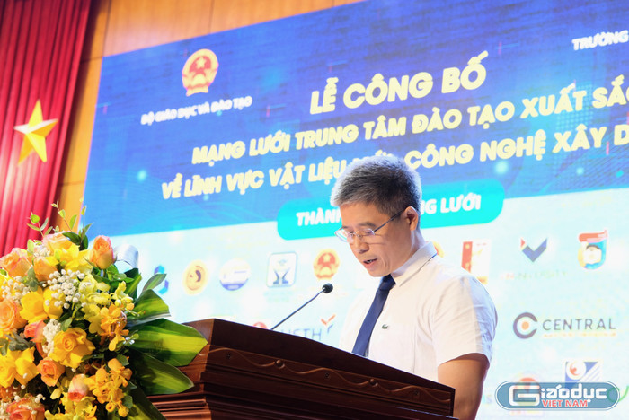 Phó Giáo sư, Tiến sĩ Hoàng Tùng - Hiệu trưởng Trường Đại học Xây dựng Hà Nội. gdvn-th-tung.jpg