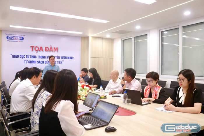 Quang cảnh tọa đàm. gdvn-toa-dam-1238.jpg