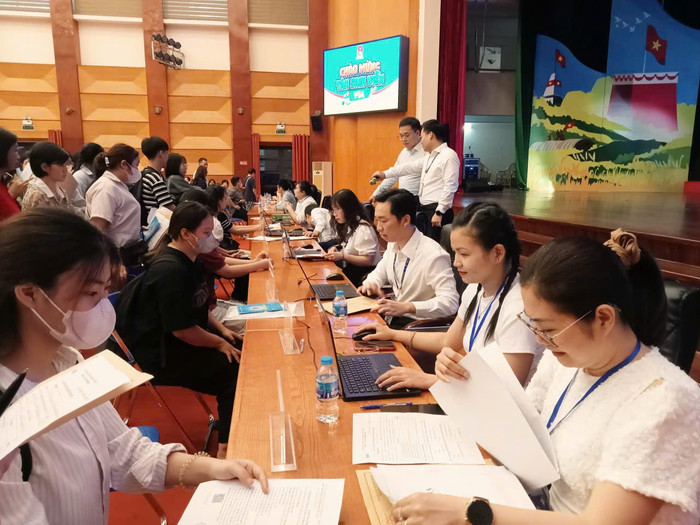 Sau khi nhập học, tân sinh viên sẽ học tuần sinh hoạt công dân. c80a8e8a-8d83-4593-8790-f8d2957a124d.jpg