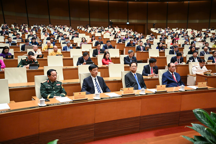 Các đồng chí nguyên Lãnh đạo Đảng, Nhà nước cùng các đại biểu tại Phiên bế mạc Kỳ họp thứ 9, Quốc hội khóa XV. 270620251212-202506271119331087-gen-h-z6746955948175-f7858b136dd530d927cc2467e5a2348a.jpg