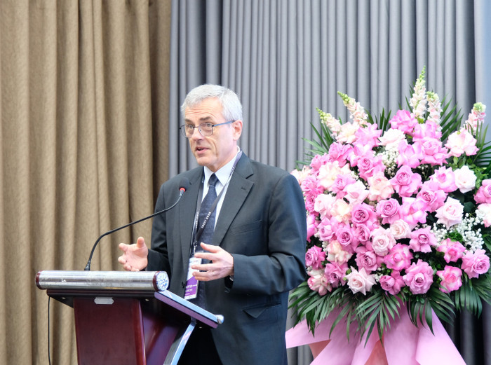 Giáo sư, Tiến sĩ Erik Dutkiewicz - Đại học Công nghệ Sydney, Úc. dscf1371.jpg