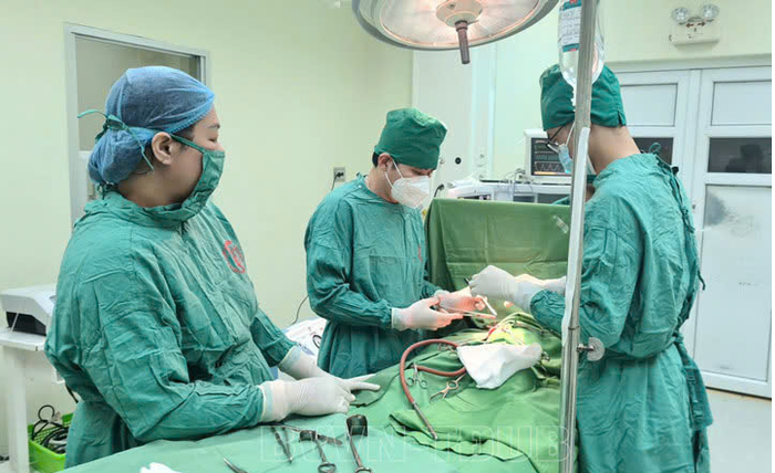 Nhiều cơ sở y tế vẫn giữ nguyên mô hình quản lý trực thuộc Bộ Y tế, một số sáp nhập hoặc chuyển giao... y-te.png