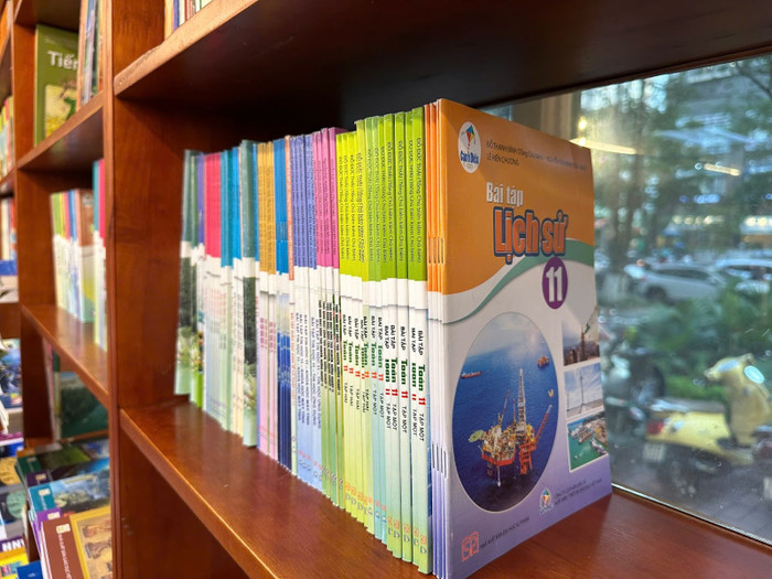 Bộ sách giáo khoa Cánh Diều được nhiều nhà trường đánh giá tích cực với cách tiếp cận gần gũi thực tiễn và chú trọng phát triển năng lực người học. Ảnh: Lưu Diễm. unnamed-1.jpg