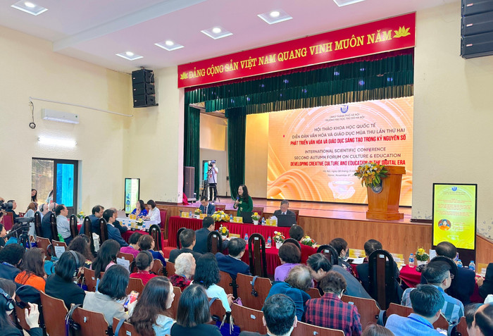 Hội thảo là cơ hội để các nhà quản lý, học giả, giảng viên, sinh viên cùng trao đổi, gắn kết nhằm thúc đẩy sự phát triển bền vững và đổi mới sáng tạo trong hệ sinh thái giáo dục, văn hóa Việt Nam. Ảnh: Diệu Dương.