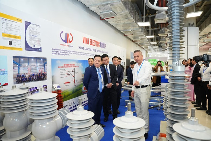 Triển lãm EL VIETNAM 2025 là cầu nối quan trọng giữa giới nghiên cứu và doanh nghiệp năng lượng, góp phần thúc đẩy đổi mới sáng tạo, chuyển đổi xanh và phát triển bền vững trong lĩnh vực năng lượng.