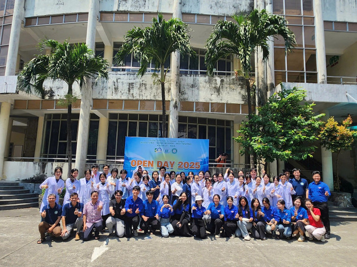 Ngày hội Open day 2025 dành cho học sinh phổ thông tại Khoa Lý - Hoá, Trường Đại học Sư phạm, Đại học Đà Nẵng. Ảnh: NTCC. Ngày hội Open day 2025 dành cho học sinh phổ thông tại Khoa Lý - Hoá, Trường Đại học Sư phạm, Đại học Đà Nẵng. Ảnh: NTCC.