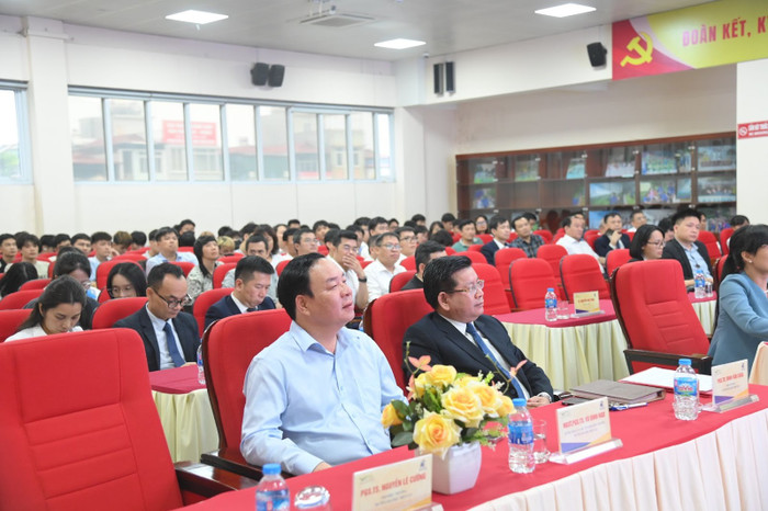 Đại biểu tham dự buổi lễ. Ảnh: EPU. unnamed.jpg