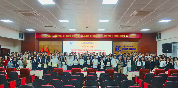 Hội nghị sinh viên nghiên cứu khoa học Trường Đại học Điện lực năm 2025 là sân chơi học thuật giàu ý nghĩa, tạo cơ hội để người học nâng cao kỹ năng nghiên cứu và phát huy tinh thần đổi mới sáng tạo.