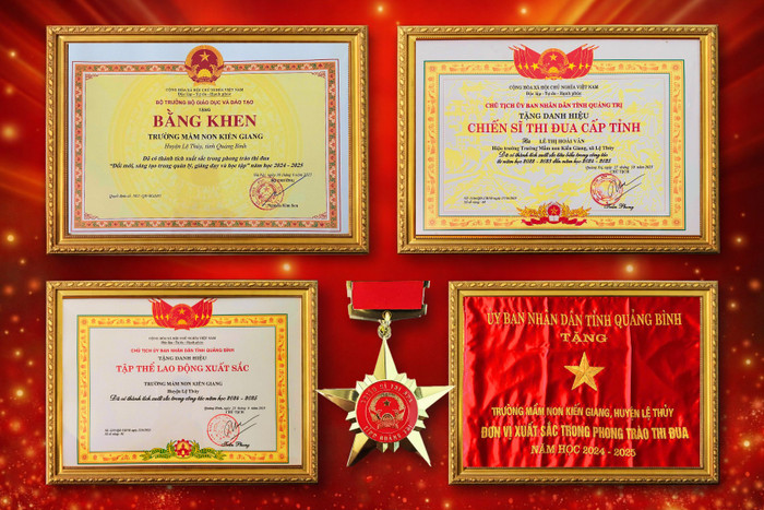 Trường Mầm non Kiến Giang được công nhận Tập thể Lao động xuất sắc, nhận Cờ thi đua của Chủ tịch Ủy ban nhân dân tỉnh Quảng Trị, Bằng khen của Bộ trưởng Bộ Giáo dục và Đào tạo năm học 2024-2025, đồng thời cô Lê Thị Hoài Vân được vinh danh Chiến sĩ thi đua cấp tỉnh với 31 năm gắn bó với nghề.