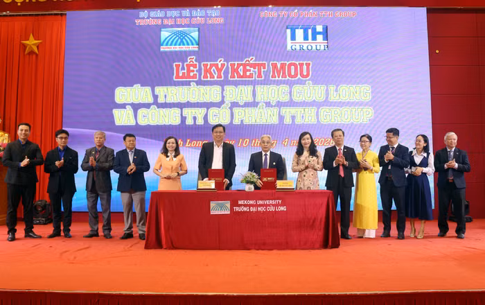 truong-dai-hoc-cuu-long-ky-hop-tac-voi-cong-ty-co-phan-tth-group-ve-viec-dat-hang-dao-tao-sinh-vien-khoi-nganh-khoa-hoc-suc-khoe.jpg