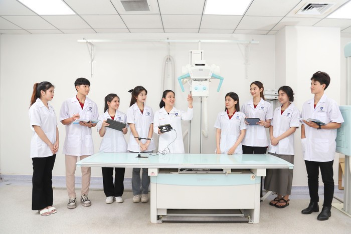 Sinh viên ngành Quản lý bệnh viện tại Trường Đại học Nguyễn Tất Thành. Ảnh: Website nhà trường. image-19.jpg
