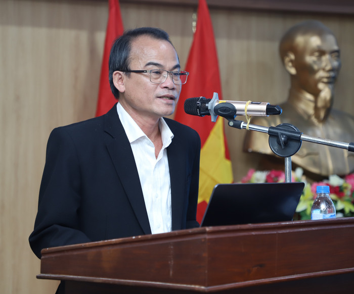 Ông Nguyễn Ngọc Thái - Giám đốc Sở Giáo dục và Đào tạo tỉnh Quảng Ngãi. Ảnh: Website Đại học Đà Nẵng. trien-khai-hop-tac-giua-dai-hoc-da-nang-voi-tinh-quang-ngai-trong-tam-ve-dao-tao-nguon-nhan-luc-tu-duy-moi-cach-lam-moi-gan-ket-hieu-qua-giao-duc-pho-thong-voi-giao-duc-dai-hoc-128843-3.jpg