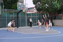 GMB League 2025: Những cô gái U18 Trường THPT Kim Liên thắng đậm THPT Yên Hòa