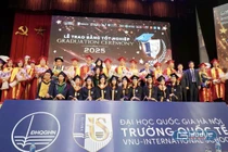 Trường Quốc tế - ĐHQGHN trao bằng tốt nghiệp năm 2025 cho hơn 1.200 tân cử nhân, thạc sĩ 