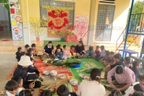 Từ những phần quà Tết nghĩa tình, học sinh vùng khó thêm háo hức ngày trở lại trường