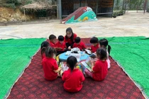 Nhiều chính sách hấp dẫn về phổ cập mầm non cho trẻ 3-5 tuổi: Hiệu trưởng nêu ý kiến