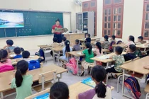 Mỗi cuốn sách được NXBGDVN trao tặng, học sinh miền núi thêm một cơ hội học tập tốt hơn