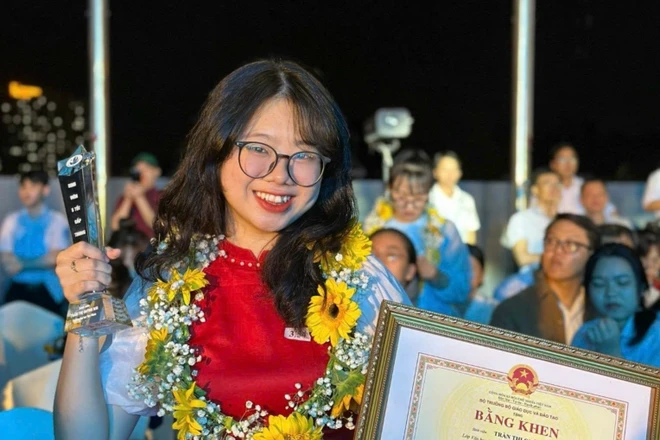 Trần Thị Quỳnh Nhi - Hành trình của một sinh viên ưu tú Trường ĐH Quy Nhơn