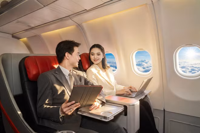 Mừng Đại lễ 30/4 - 1/5 cùng Vietjet, nhận ngay ưu đãi giảm 20% giá vé Business, SkyBoss, Deluxe