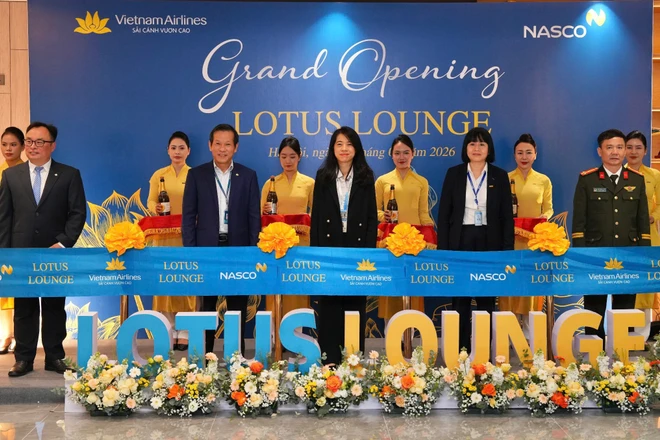 Vietnam Airlines khai trương Phòng khách Bông Sen mới tại Nội Bài