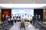 10 sinh viên Trường Đại học Công nghệ - Đại học Quốc gia Hà Nội nhận học bổng Toshiba