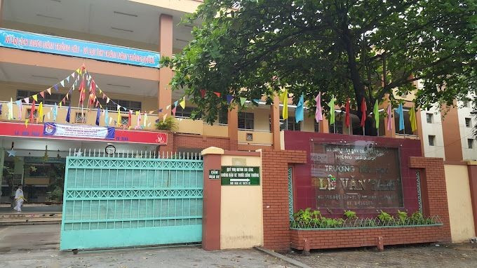 truong-tieu-hoc-le-van-tamweb.jpg