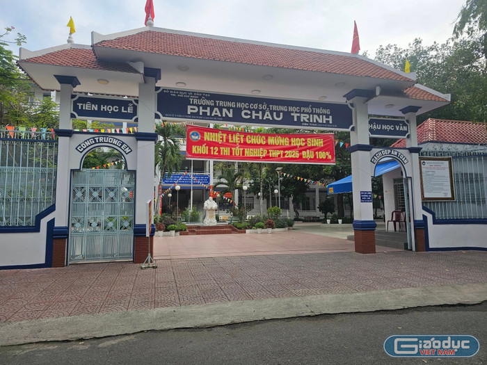 Trường trung học cơ sở, trung học phổ thông Phan Châu Trinh. Ảnh minh họa: V.D gdvn-phanchautrinh.jpg
