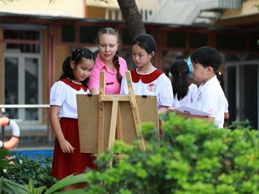 Môi trường học với giáo viên bản ngữ giúp học sinh phản xạ tiếng Anh linh hoạt, giao tiếp tự nhiên như ngôn ngữ thứ hai. Ảnh: Asian School. asianschool4.jpg