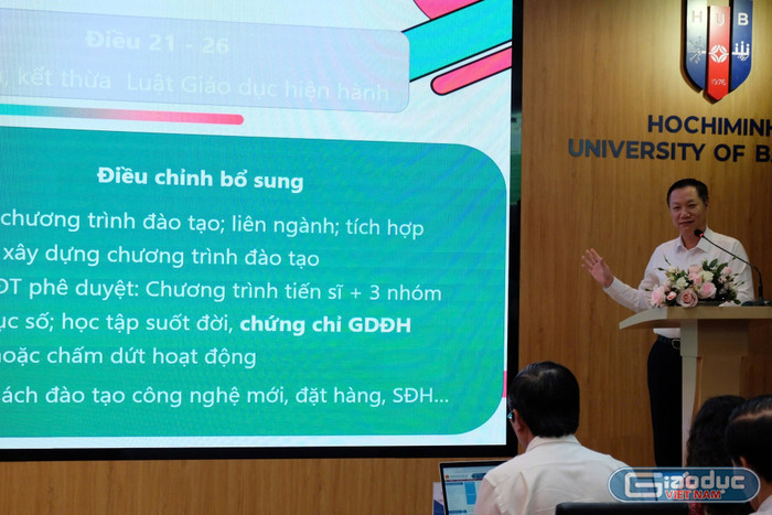 Giáo sư, Tiến sĩ Nguyễn Tiến Thảo trình bày dự thảo Luật Giáo dục Đại học (sửa đổi). Ảnh: V.D gdvn-tienthaoluatgddh.jpg