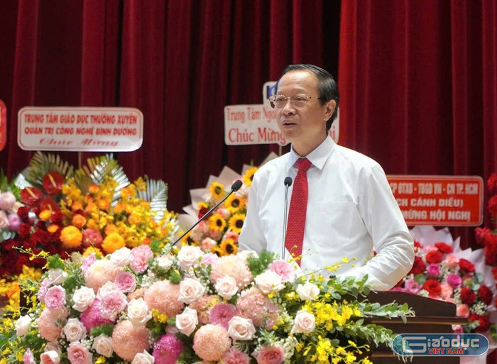 Thứ trưởng Bộ Giáo dục và Đào tạo Phạm Ngọc Thưởng phát biểu kết luận hội nghị. Ảnh: V.D gdvn-thutruongthuongtongket.jpg