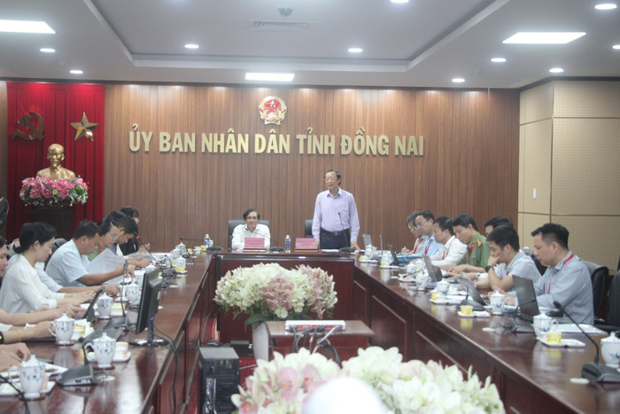 Toàn cảnh buổi làm việc giữa Thứ trưởng Phạm Ngọc Thưởng và Ủy ban Nhân dân tỉnh Đồng Nai (ảnh: V.D) thutruongthuongdongnaic.jpg