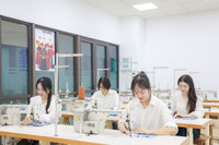 Đa dạng mức điểm chuẩn, học phí, chỉ tiêu khi xét tuyển ngành Công nghệ dệt, may