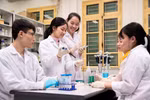 Tính mạng người bệnh đặt trong tay bác sĩ nên yêu cầu đối với sinh viên y khoa phải đặt ở mức cao