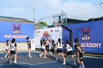 Đội U18 nữ Vinschool The Harmony chiến thắng áp đảo đội Chuyên Chu An với tỷ số 22-7