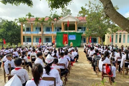 Thầy Đặng Văn Tuân, Phó hiệu trưởng Trường Trung học cơ sở Bưng Riềng - Ảnh NVCC