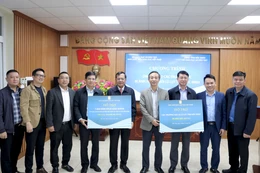 NXBGDVN cam kết đồng hành cùng học sinh và các trường học vùng bão lũ