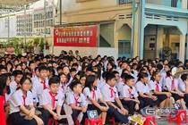 Trừ lớp 1,9 và 12, học sinh các lớp còn lại tại TPHCM sẽ tựu trường vào ngày 25/8