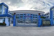 Cô giáo phạt học sinh tự dùng kim tiêm chích vào tay bị kỷ luật cảnh cáo, điều chuyển nhiệm vụ