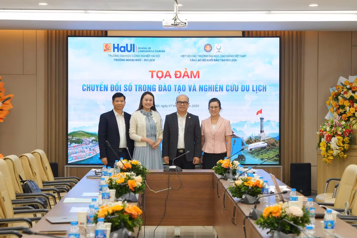 Ra mắt Ban Chủ nhiệm nhiệm kỳ 2026-2028. Ảnh: BTC.