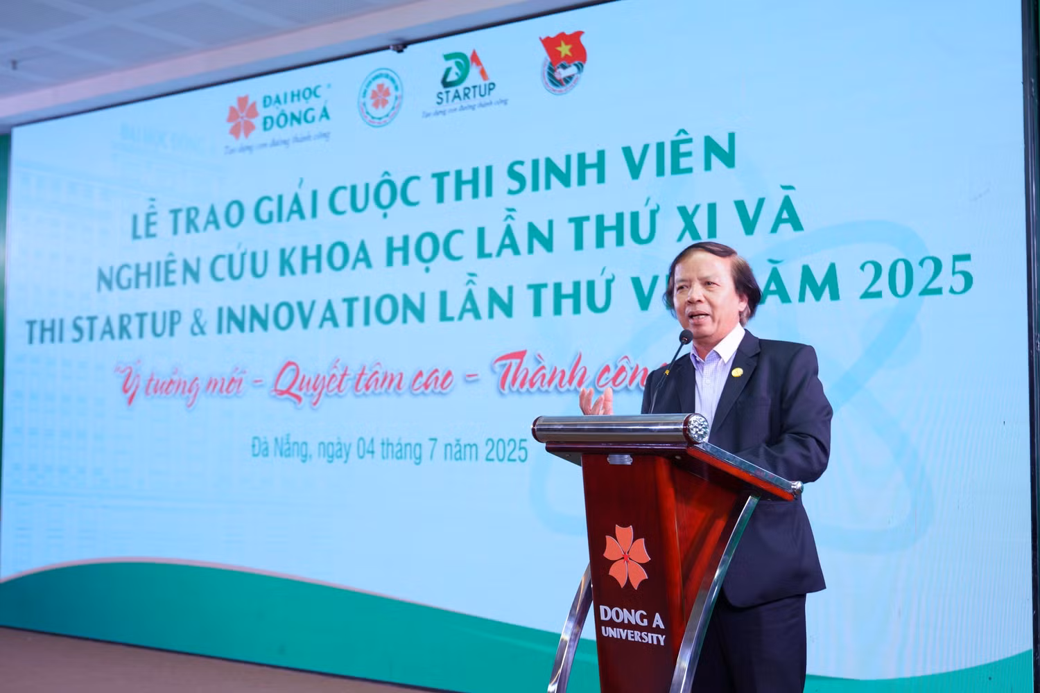 pham-ngoc-sinh-7r305718.jpg