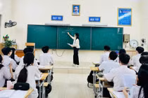 Chính phủ giao Bộ GD&ĐT rà soát, điều chỉnh quy định về chế độ làm việc, định mức giáo viên