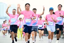 Hơn 2.000 vận động viên tranh tài tại giải chạy “Run For Love” của Vietnam Airlines 