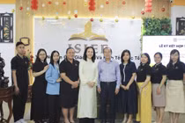 Viện ISIEE cùng Quỹ Bông Hồng Nhỏ đưa giáo viên nước ngoài đến lớp học vùng nông thôn