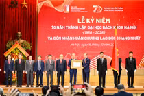 Tổng Bí thư, Chủ tịch nước Tô Lâm trao Huân chương Lao động hạng Nhất cho Đại học Bách khoa Hà Nội