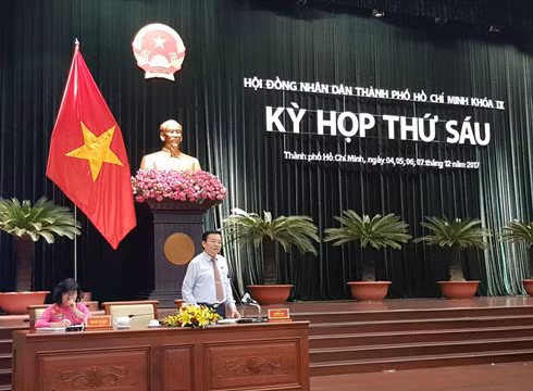 Giám đốc Sở Giáo dục và Đào tạo thành phố Lê Hồng Sơn nói về vấn đề bạo hành trẻ em (ảnh: P.L)