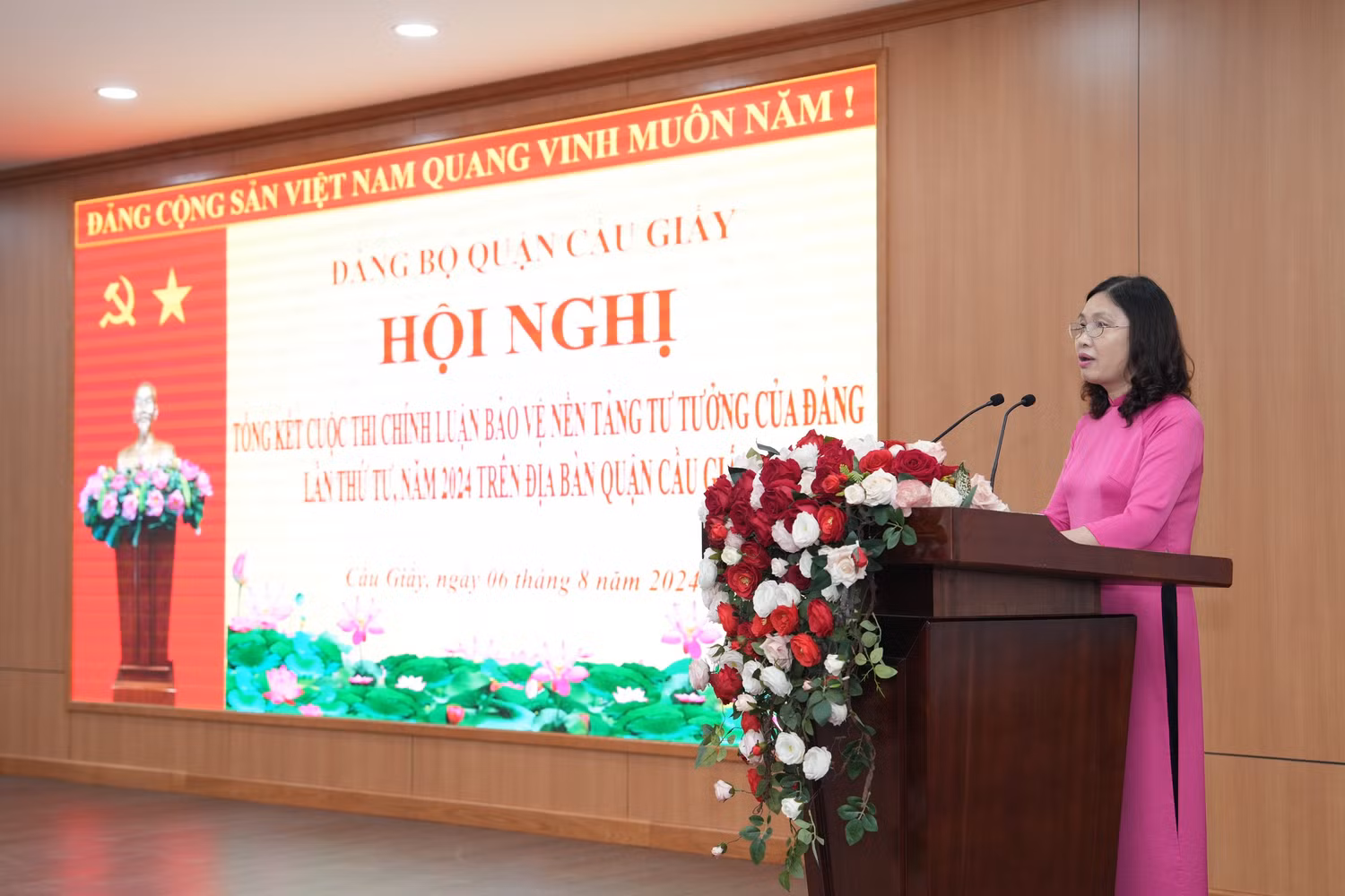 cô Thủy.jpg