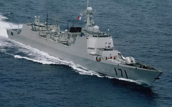 Tàu khu trục tên lửa Hải Khẩu số hiệu 171, Type 052C, Hạm đội Nam Hải, triển khai trên Biển Đông
